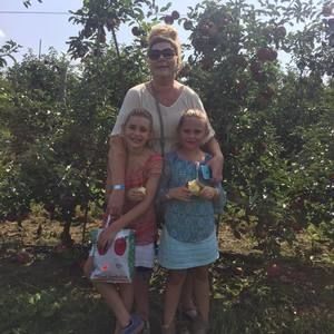 Meet your Posher, Keri